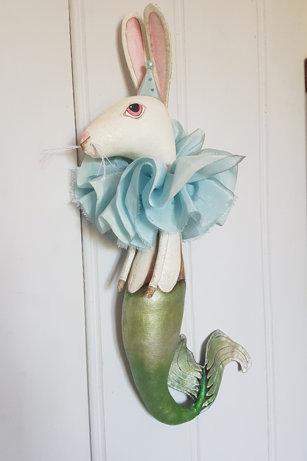 Folkart circus hare