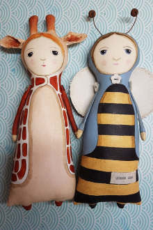 bee_and_giraffe_art_doll.jpg
